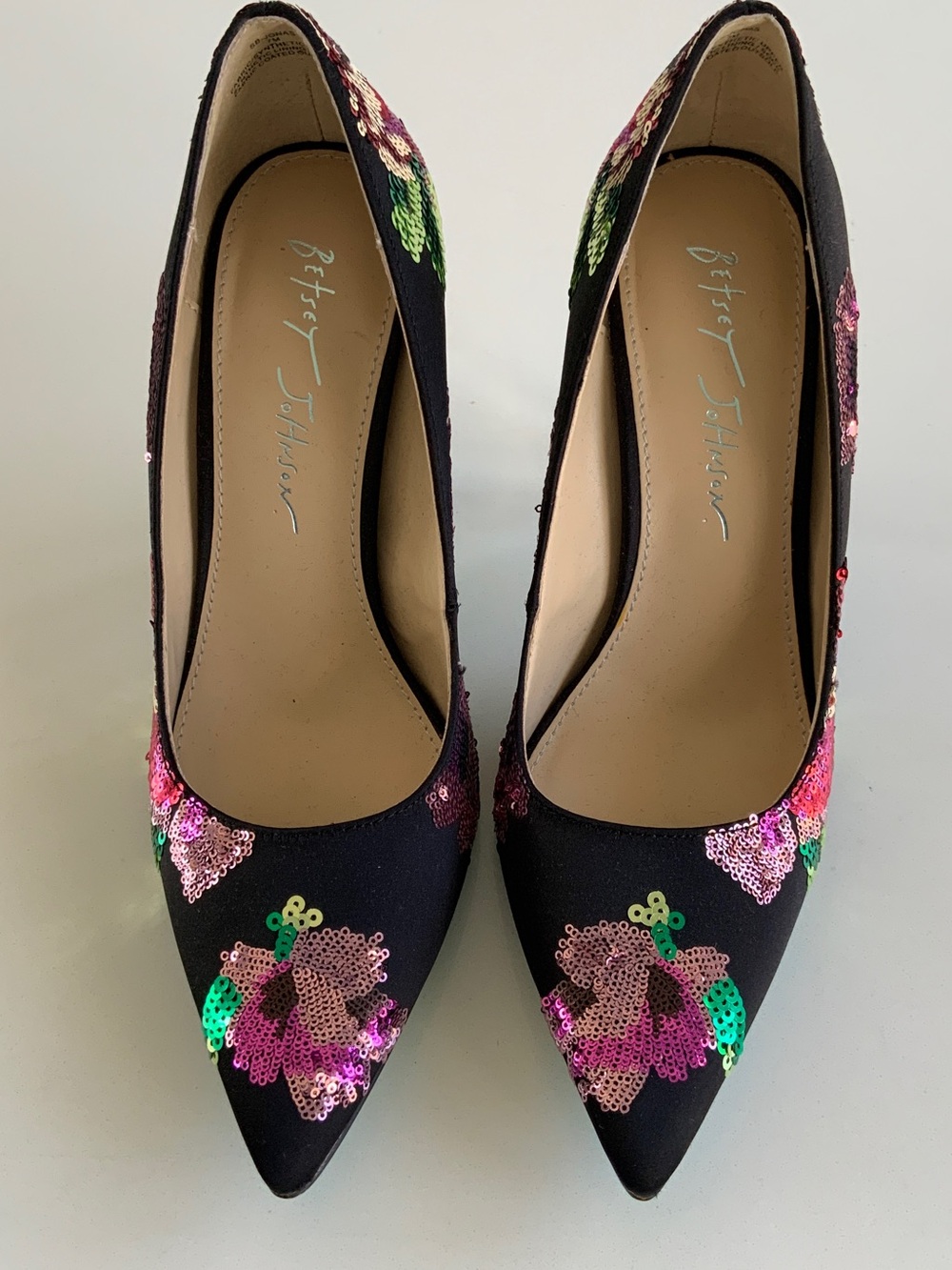Blue by Betsey Johnson Black Sequin Floral Pointed-Toe Pumps